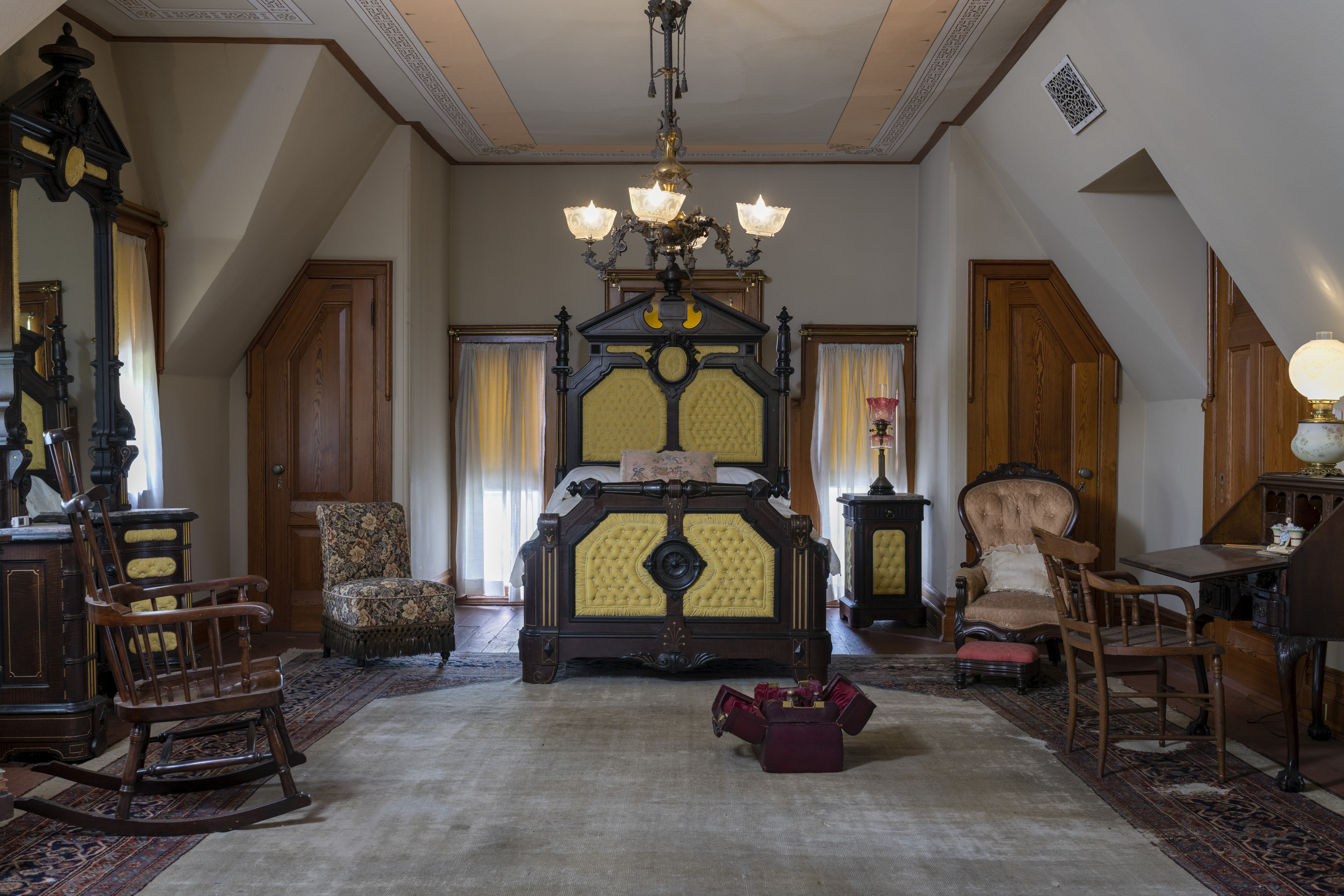 click to see item Artist's Friends Room