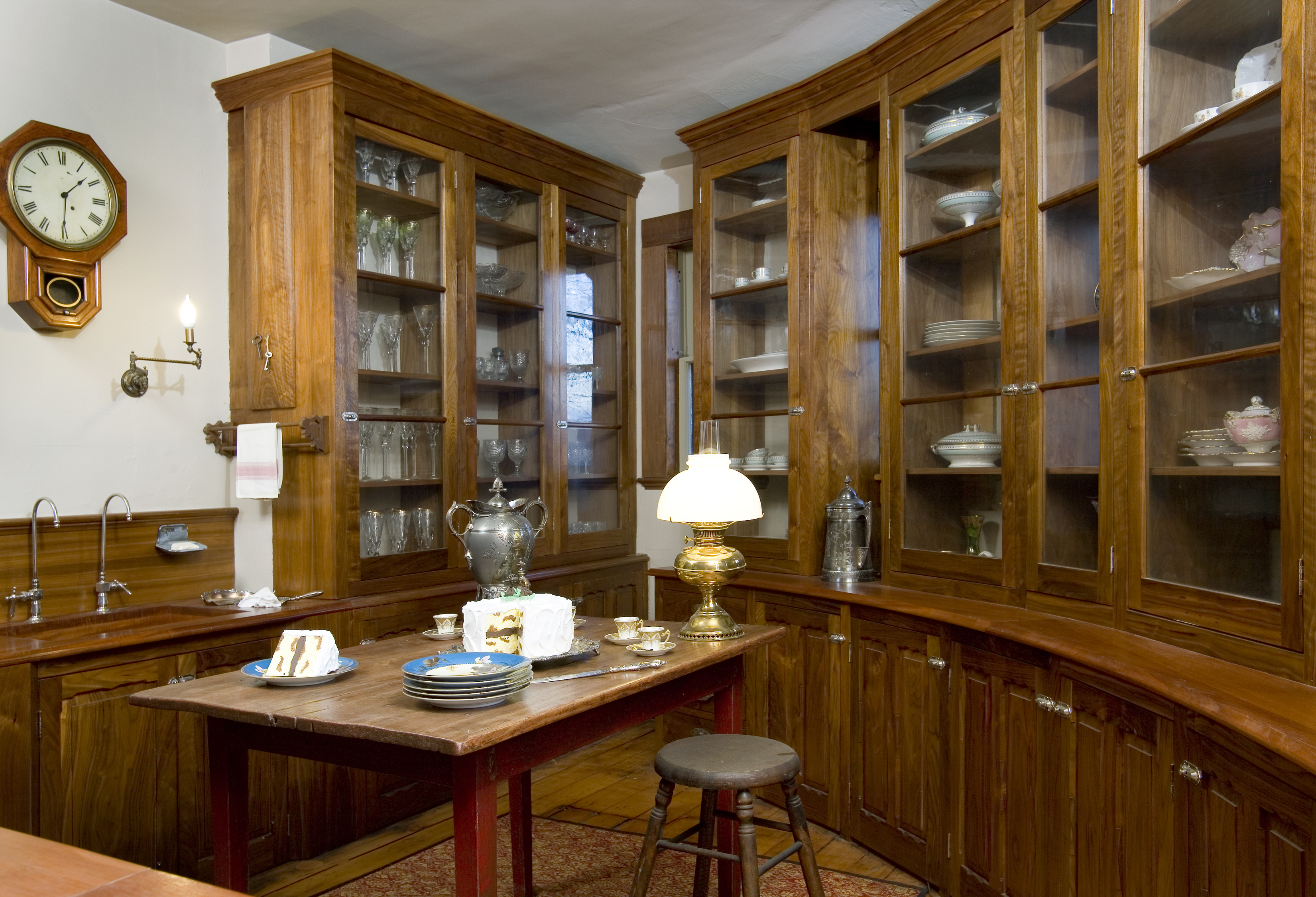 click to see item Butler's Pantry