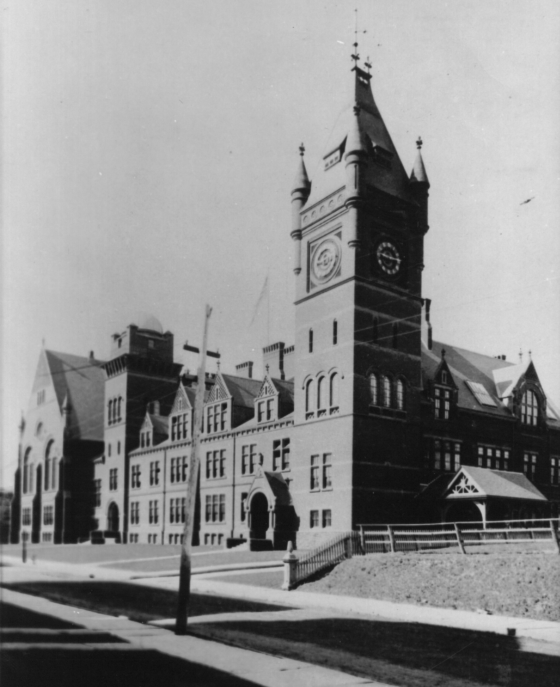 Hartford Public High School